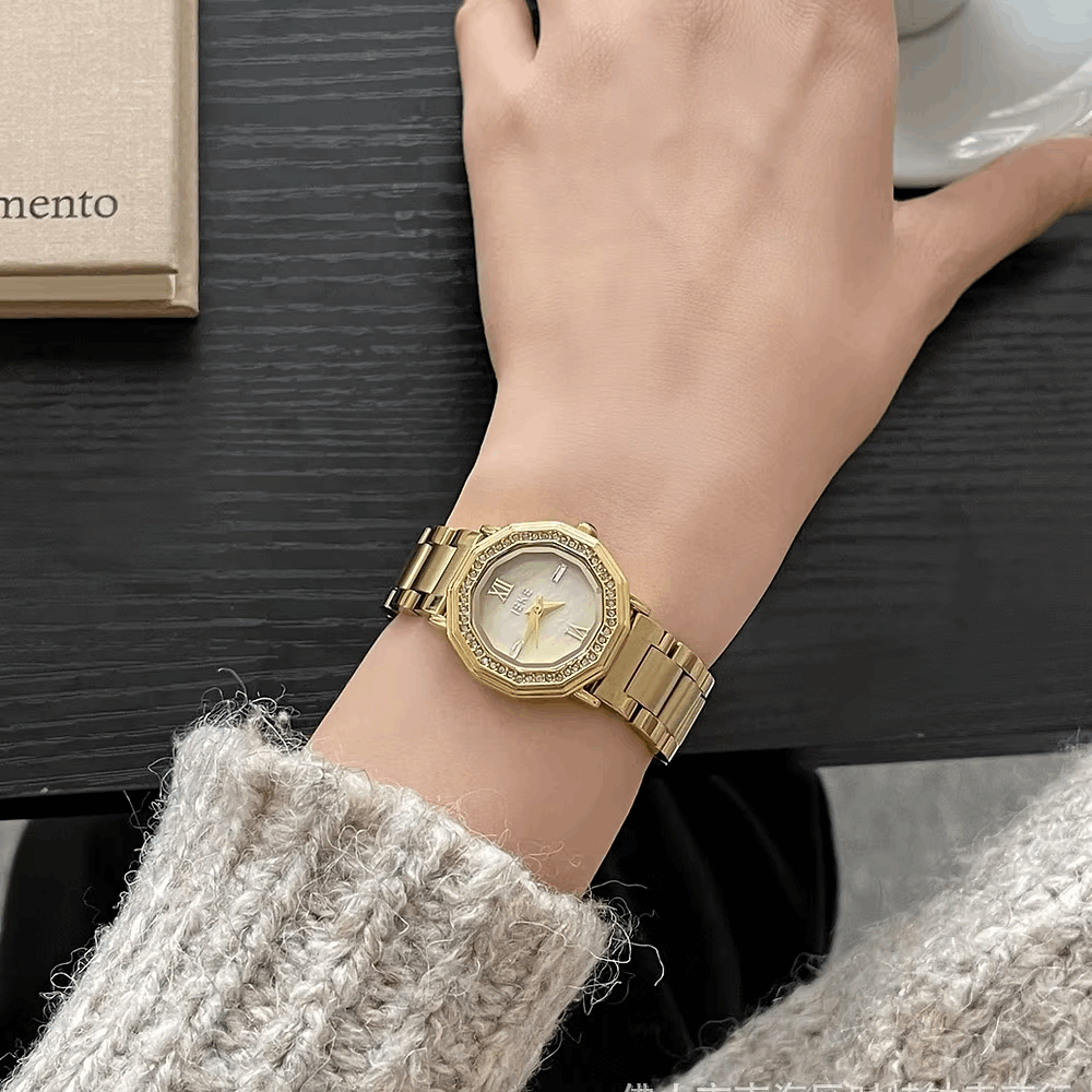 IEKE Zenna – Montre Femme Carrée Chic & Intemporelle
