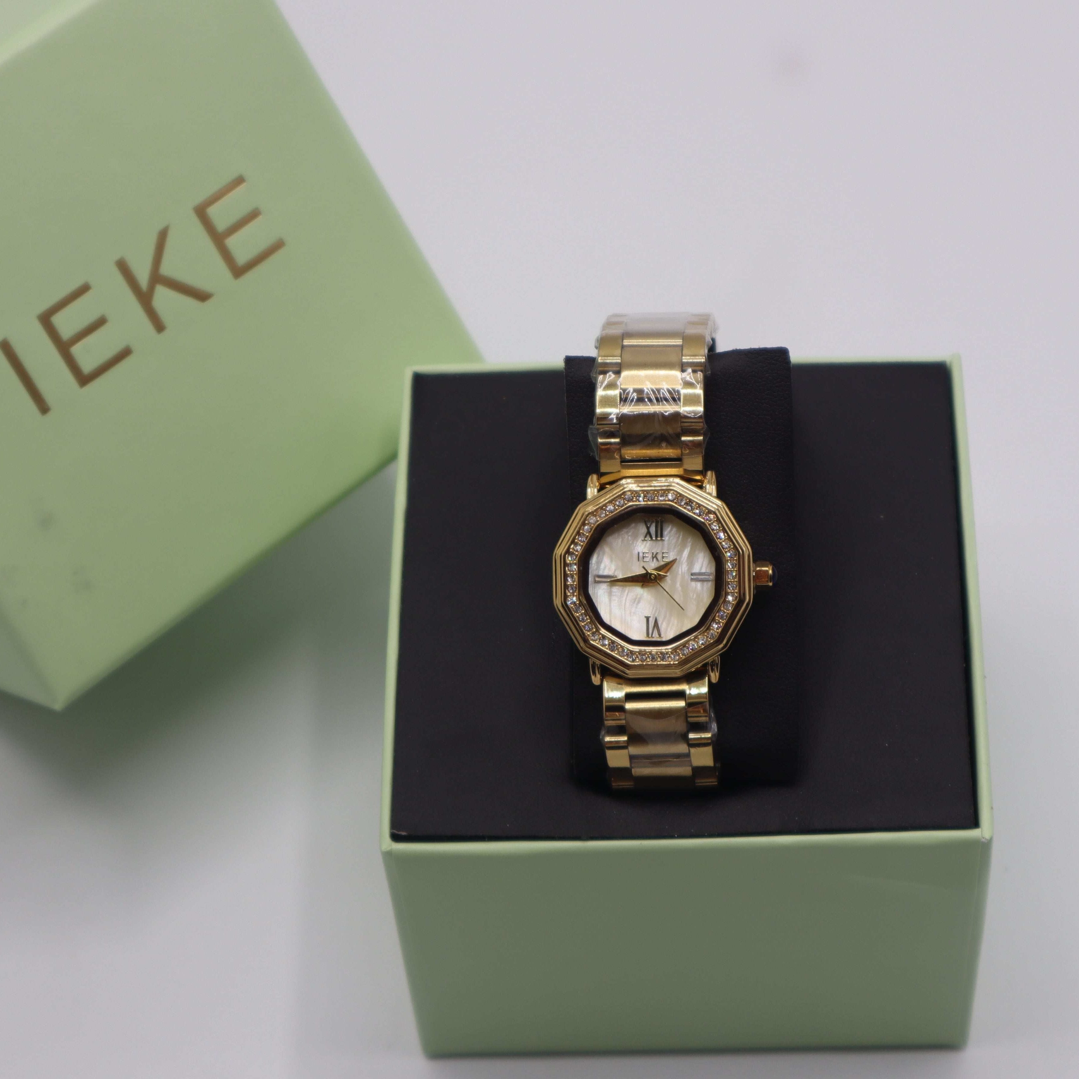 IEKE Zenna – Montre Femme Carrée Chic & Intemporelle